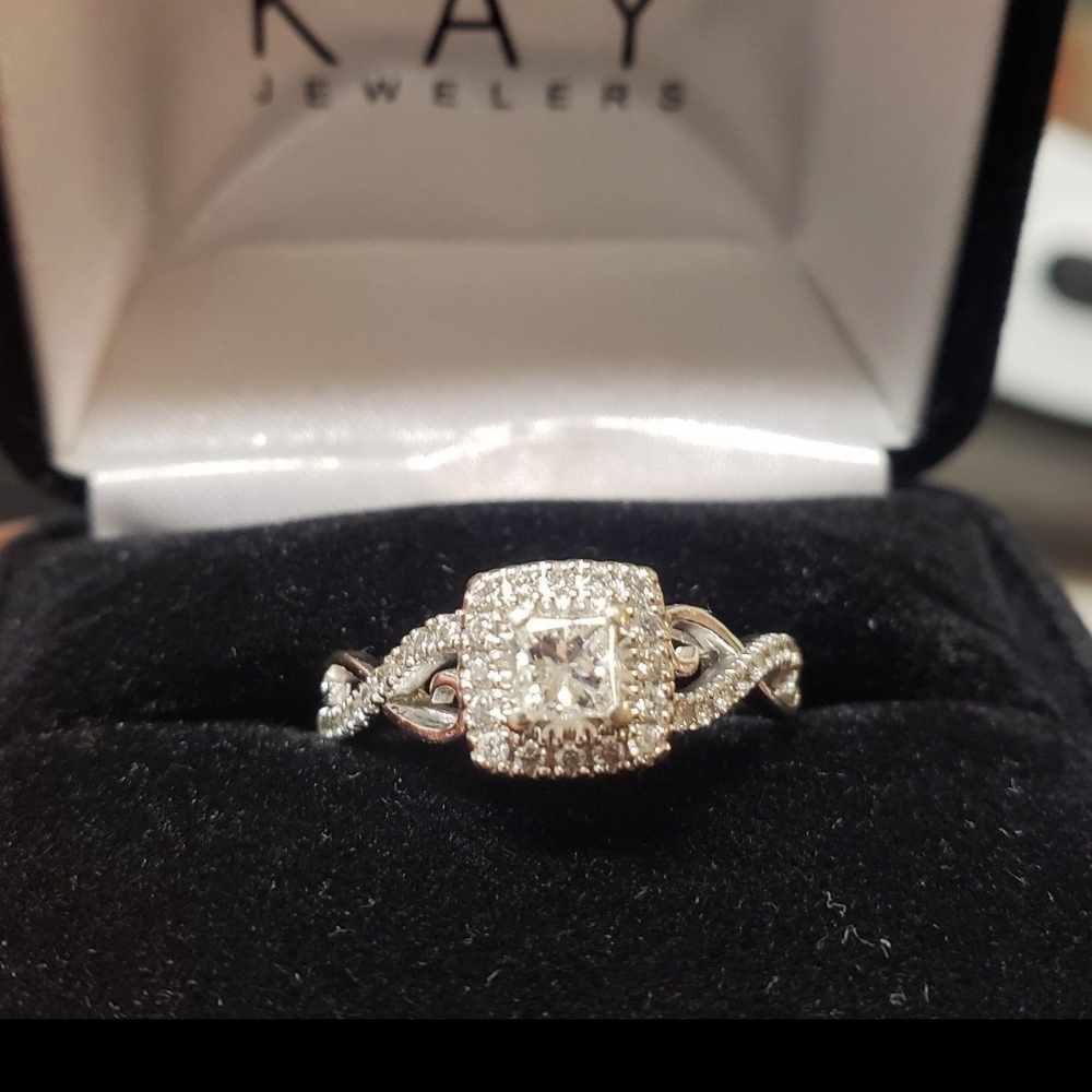 Beautiful❤️ kay jewelers diamond ring